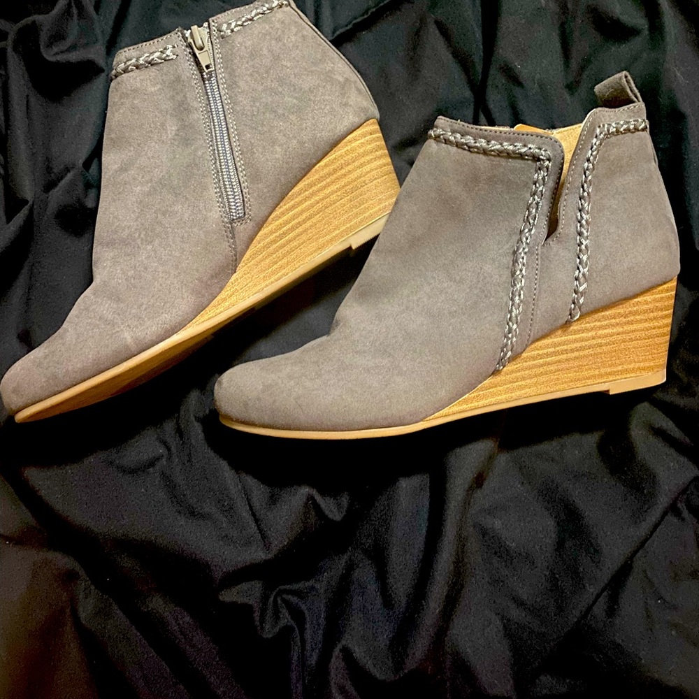 COPY - Blythe whipstitch wedge bootie